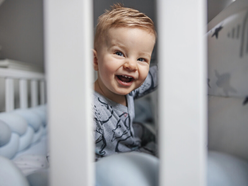 Дворічний українець довів матір до сліз фразою "сіна в йобі". У Threads розгадали, що просить дитина