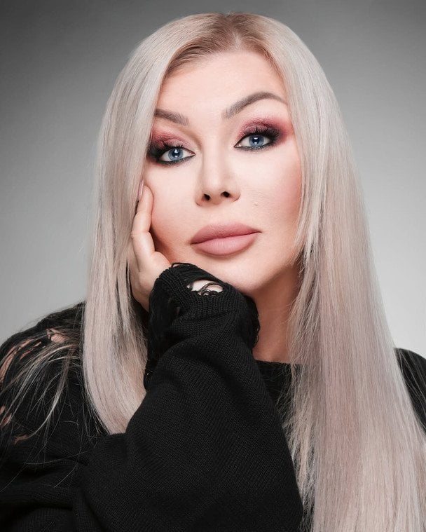 Ірина Білик поскаржилася на брак дров у Києві й дотепно відповіла на поради "грітися чоловіком"