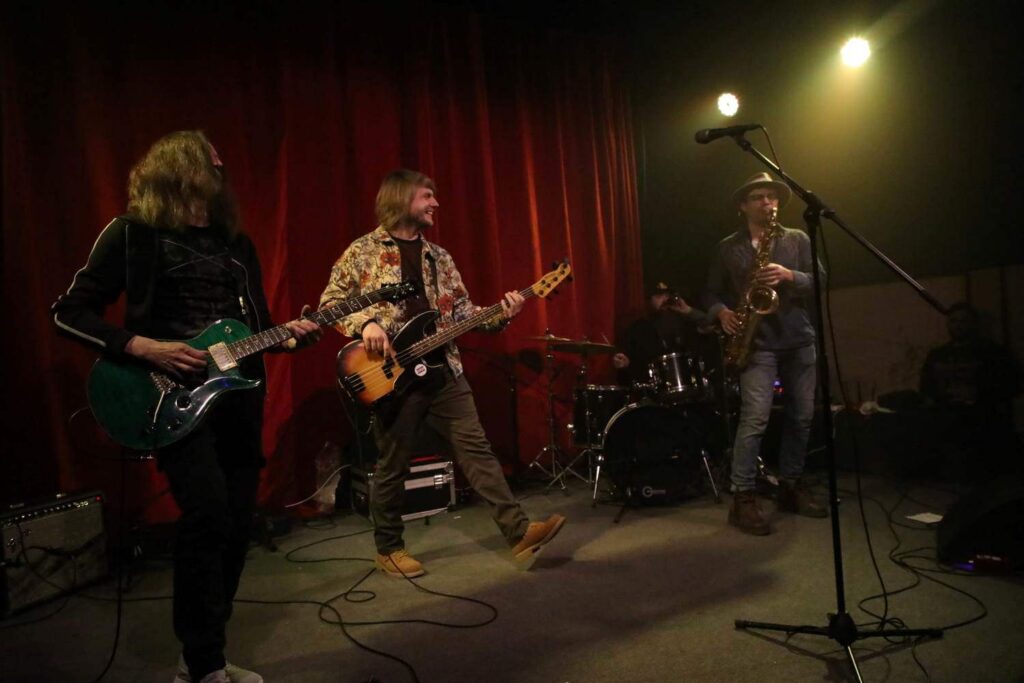 Гурт MAZEPA представив сингл «Недопита кава» - нову ліричну роботу про почуття та другий шанс