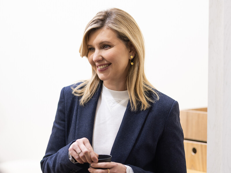 Дизайнерка, яка одягає першу леді України, розповіла про фінансовий бік цієї співпраці