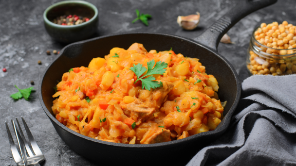 Пісне меню: рецепт тушкованої капусти із секретним інгредієнтом