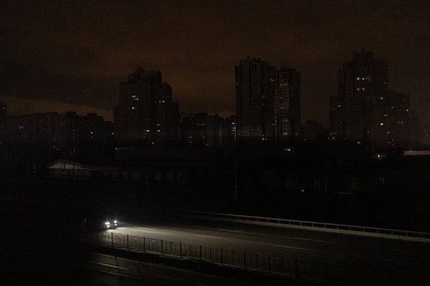 На Київщині обмежать вуличне освітлення, можливі перебої зі зв’язком