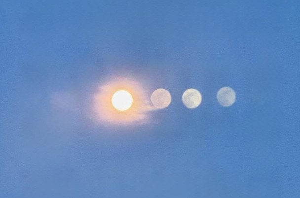 Над Одесою зійшли одразу чотири Місяці: що відомо про дивне явище (фото)