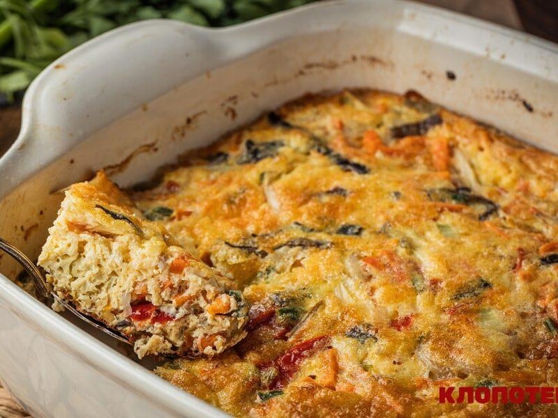 "Ідеальна для сніданку, легкої вечері або перекусу на роботу". Рецепт швидкої овочевої запіканки