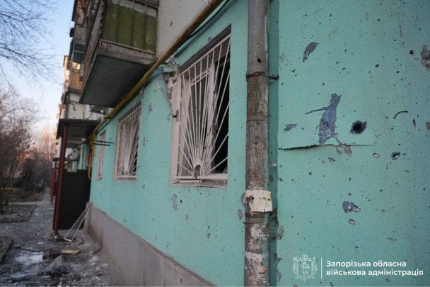 Росіяни вдарили по великому обласному центру: вгатили по тепловій мережі (фото)