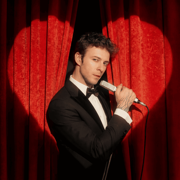 Макс Барських промовисто розсекретив своє нове кохання і розкрив, коли його зустрів