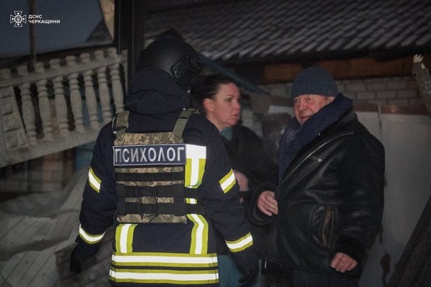 "Ще кілька сантиметрів - і нас би не було": мешканці Черкас про атаку дронів РФ