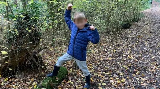 Хлопчик загинув через небезпечний тренд із соцмереж: що таке "хромінг"