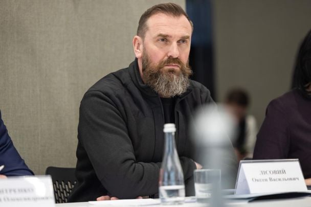 Лісовий різко висловився щодо російської мови в освітніх закладах і відповідальність директорів шкіл