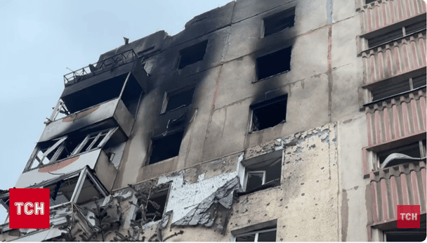 Росія масовано атакувала один із обласних центрів: "Шахеди" влучали по житлових будинках Росія масовано атакувала один із обласних центрів: "Шахеди" влучали по житлових будинках