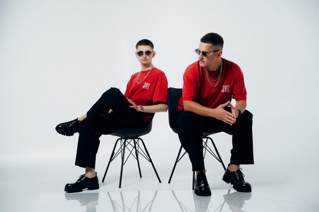 KOLABA і Цибульська переспівали хіт Миколи Мозгового «Гадаю я, гадаю»