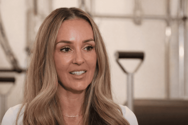 Жінка втратила понад мільйон гривень через відео з собаками в Instagram