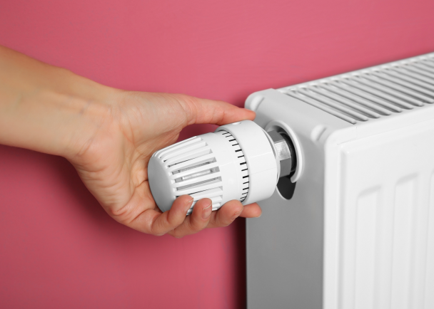 Як менше платити за опалення: ця проста маніпуляція з радіатором заощадить ваші кошти