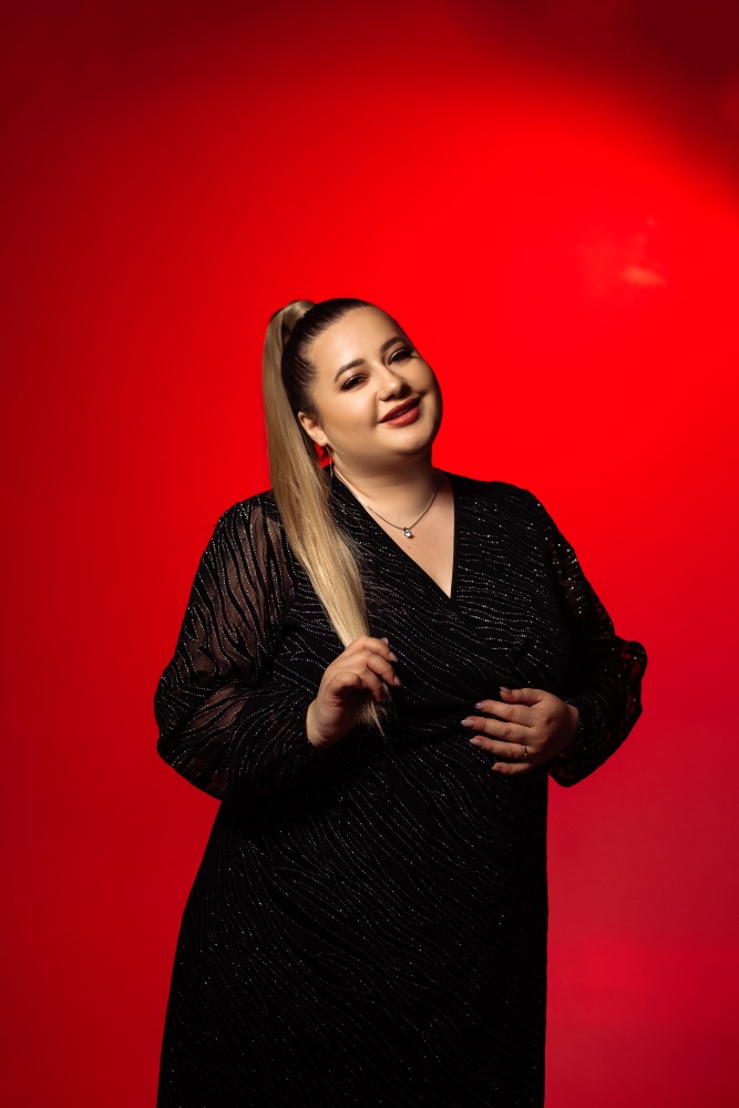 Alesia M представила сингл «Небесні Очі» — глибоку ліричну історію про кохання і прощання