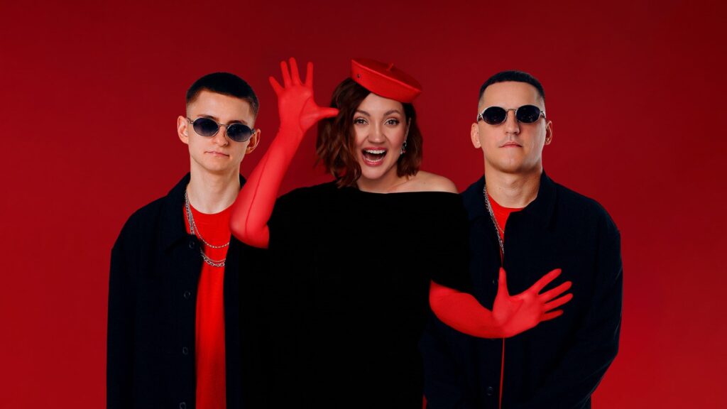 KOLABA і Цибульська переспівали хіт Миколи Мозгового «Гадаю я, гадаю»