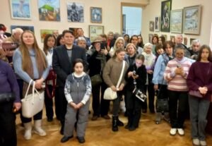 Мистецтво заради підтримки: у столиці відбулася колективна виставка живопису виставка «Світло жінки»