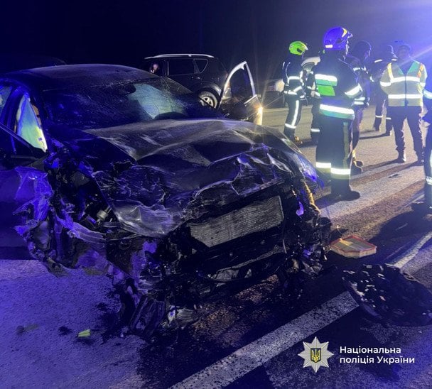 В жахливій аварії загинула мати з 10-річною дитиною: що відомо про ДТП