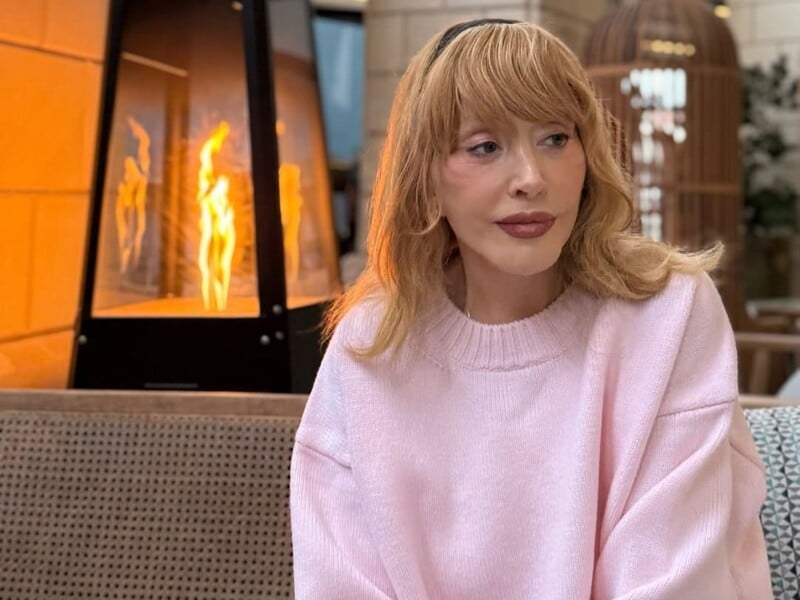 Схудлу Пугачову побачили із тростиною у руці. Хто супроводжував 76-річну співачку. Фото Схудлу Пугачову побачили із тростиною у руці. Хто супроводжував 76-річну співачку. Фото