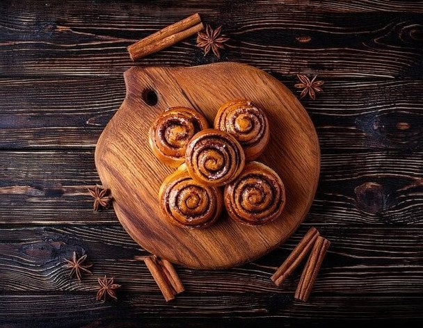 Кому не можна вживати корицю: основні застереження щодо цієї корисної спеції