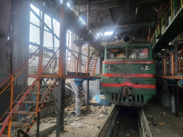 Росія знову атакувала порти та залізницю України: де сталися влучання