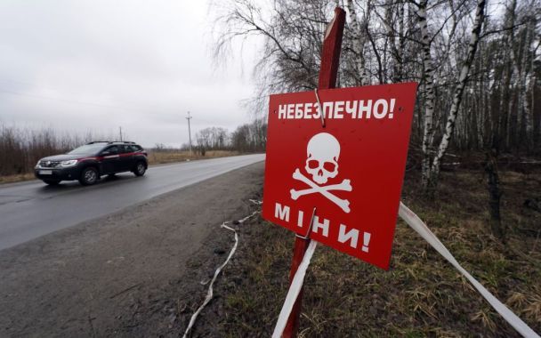 Росія мінує Херсон: поліція попередила жителів про небезпеку на вулицях