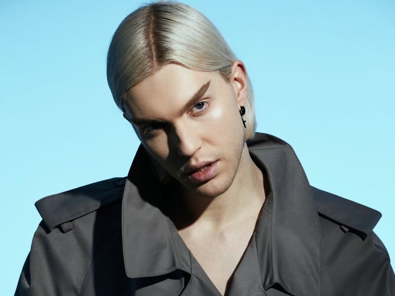 "Назвав мене п...даром і вигнав із квартири". Відомий візажист розповів про скандал перед весіллям "Назвав мене п...даром і вигнав із квартири". Відомий візажист розповів про скандал перед весіллям