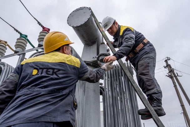 РФ потужно вгатила по Запоріжжю: тисячі людей сидять без світла