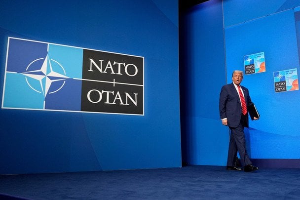 Трамп хоче позбавити країни НАТО права на захист за 5 статтею: деталі від Telegraph Трамп хоче позбавити країни НАТО права на захист за 5 статтею: деталі від Telegraph