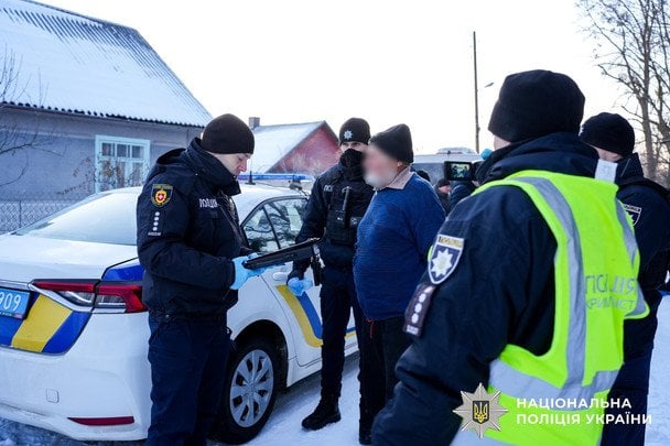 Вбивство 5 людей на Рівненщині: у СІЗО помер 72-річний пенсіонер, який сокирою зарубав сусідів