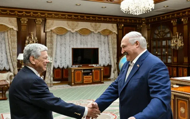 Посланець Трампа зізнався, як зумів не напитися з Лукашенком