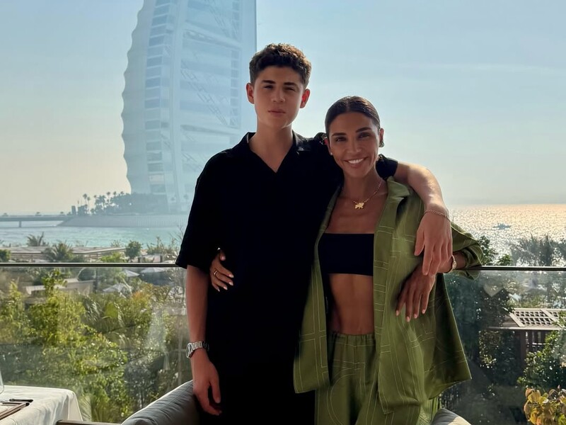 Дімопулос розповіла, що незабаром чекає на її сина, який повернувся в Україну