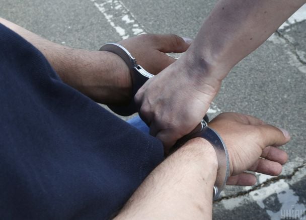 Напоїв алкоголем та зґвалтував 16-річну дівчину: у Києві судитимуть 52-річного зловмисника Напоїв алкоголем та зґвалтував 16-річну дівчину: у Києві судитимуть 52-річного зловмисника