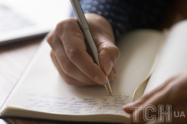 Чи є невживання фемінітивів порушенням: у Нацкомісії пояснили