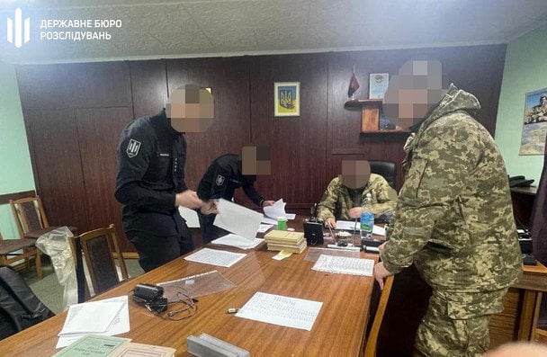 Командир ЗСУ змушував бійців ремонтувати квартири родичів: викрито схему