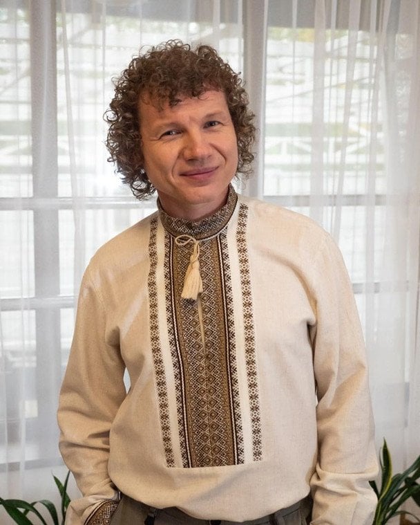 Відомий український співак розлучився з дружиною, з якою 18 років прожив у шлюбі