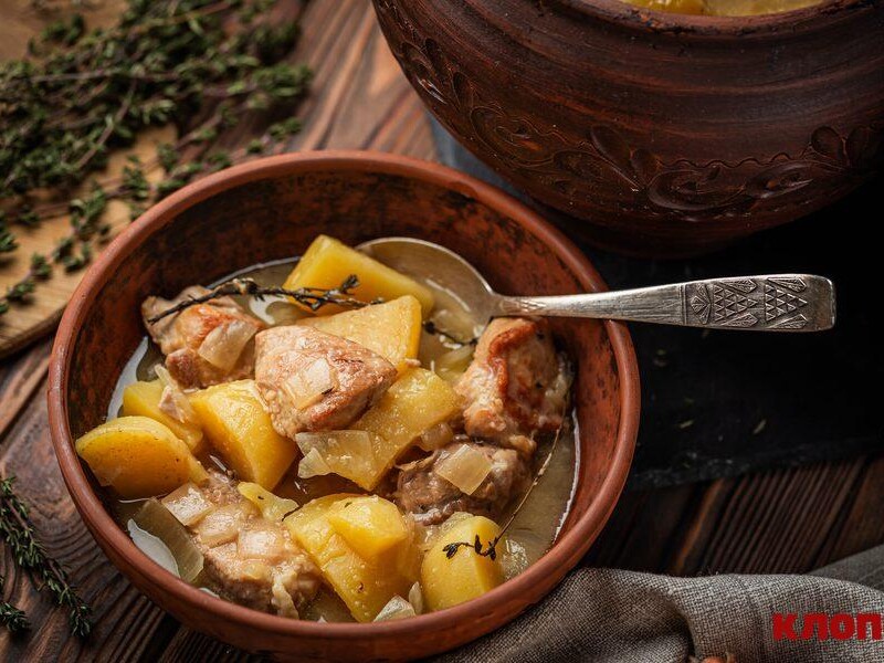 "Без цієї давньої української страви не обходилося жодного свята". Рецепт душенини до Великодня