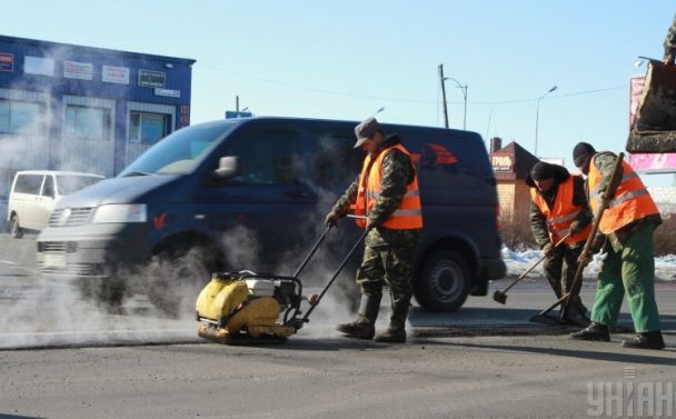 Погані дороги: в уряді сказали, коли чекати на ремонти