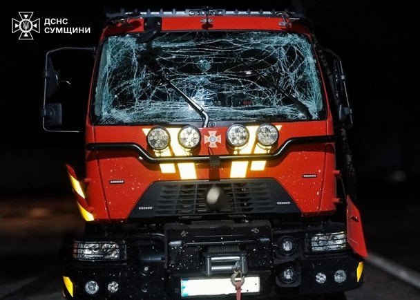 У Сумах окупанти підступно вдарили по рятувальниках