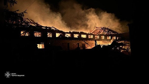 Вибухи на Чернігівщині: росіяни влучили у дитсадок