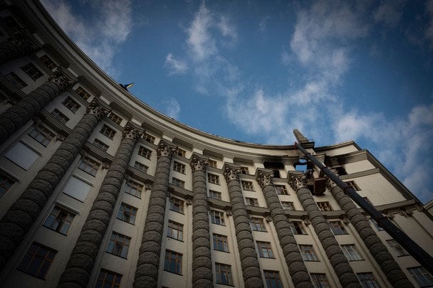 Підвищення податків: Кабмін ухвалив законопроєкти про посилки та маркетплейси Підвищення податків: Кабмін ухвалив законопроєкти про посилки та маркетплейси