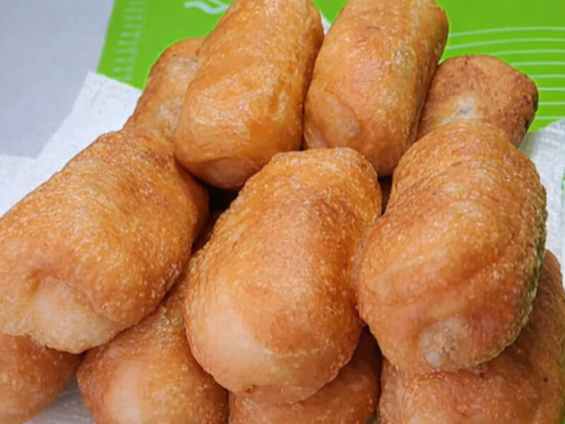 Секрет пухирчастих пиріжків – у цій дії з борошном. Рецепт тіста, яке довго не черствіє