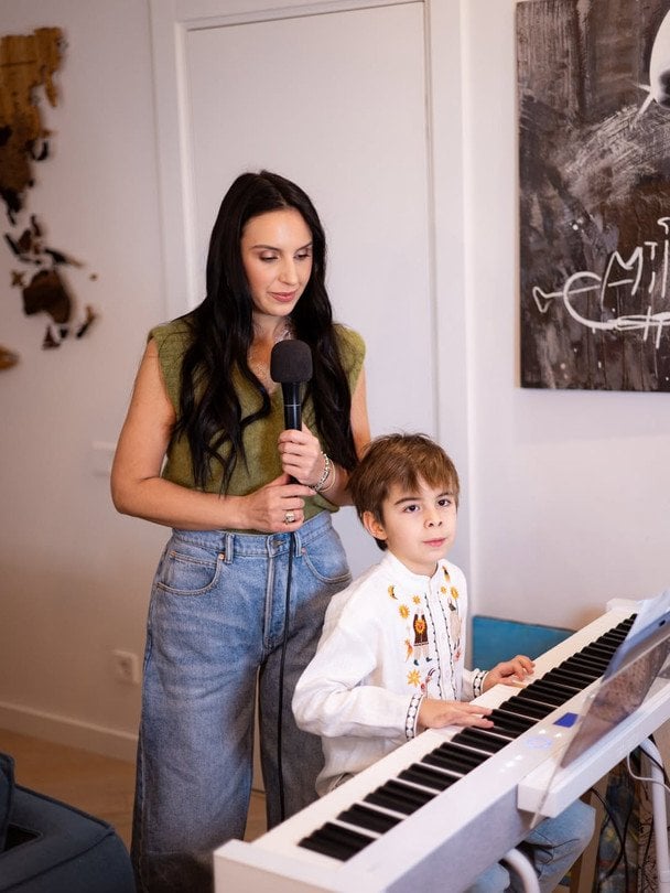 Джамала заспівала легендарний хіт у дуеті з 7-річним сином і довела до сліз шанувальників