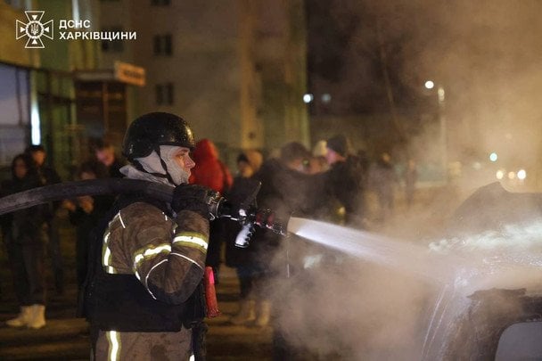 Російський дрон атакував житловий квартал у Харкові: серед постраждалих — дитина