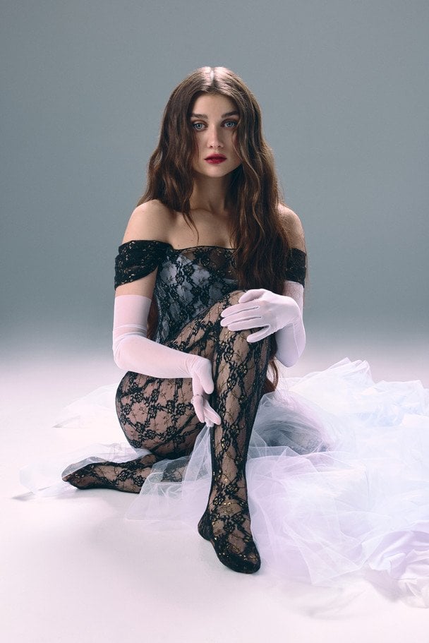 Jerry Heil представила пісню-маніфест і відверто заговорила про невпевненість у собі