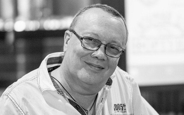 Зірка "Маски-шоу" Володимир Комаров пішов з життя