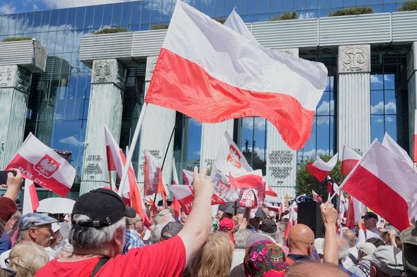 Нові правила для українців у Польщі: дадуть лише 30 днів на виїзд