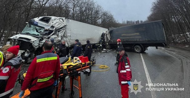 Смертельна ДТП на Львівщині: зіткнення двох фур забрало життя водія
