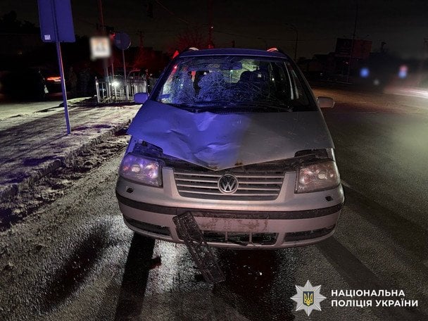 Загинула під колесами: на Київщині сталася моторошна ДТП