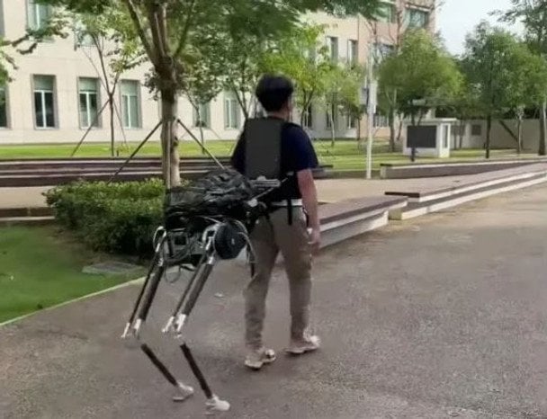 Вчені створили силовий костюм-кентавра: як працює (фото) Вчені створили силовий костюм-кентавра: як працює (фото)