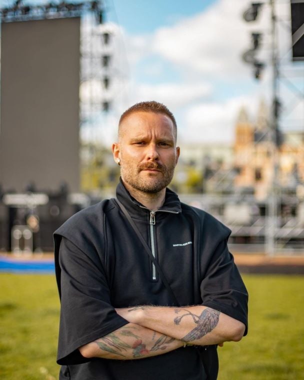 Володимир Завадюк показався з коханим та ніжно привітав його з важливим святом